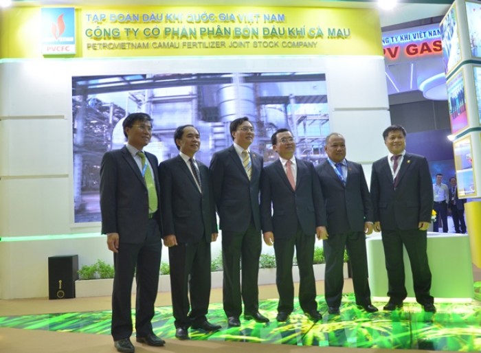 pvcfc gat hai nhieu co hoi sau hoi nghi va trien lam khoa hoc cong nghe 2015