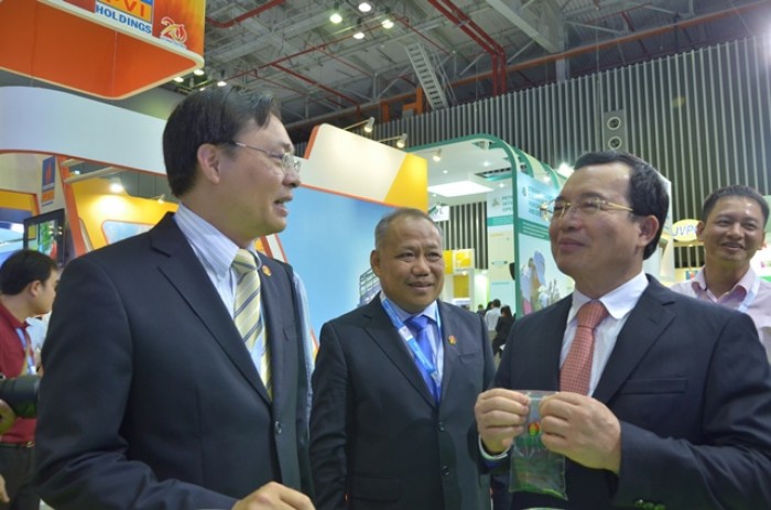 pvcfc gat hai nhieu co hoi sau hoi nghi va trien lam khoa hoc cong nghe 2015