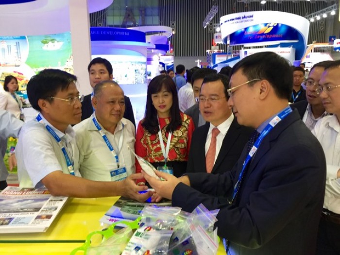 pvcfc gat hai nhieu co hoi sau hoi nghi va trien lam khoa hoc cong nghe 2015