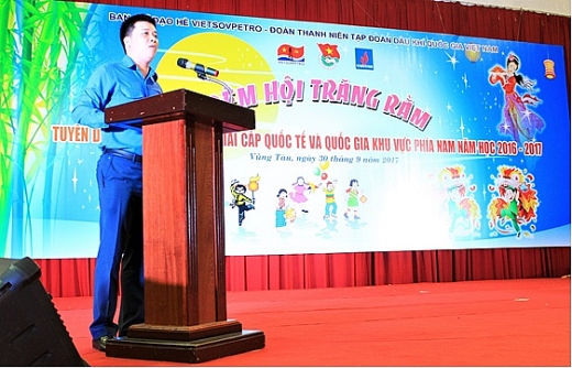 Tuyên dương học sinh giỏi đạt giải các cấp khu vực miền Nam tuyen duong hoc sinh gioi dat giai cac cap khu vuc mien nam