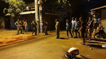 TP HCM: Băng nhóm tuổi teen hỗn chiến, một người bị "vạ lây"