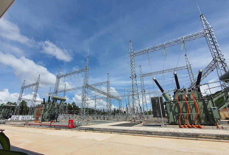 Sân trạm 220kV trạm biến áp Hướng Tân
