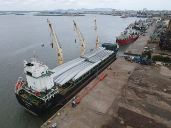 PV Shipyard đón tàu chở thiết bị điện gió siêu trường siêu trọng của Dự án Tân Ân