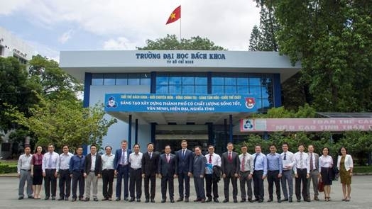 Trường Đại học Bách Khoa TP HCM và BIENDONG POC tổ chức giải giao hữu bóng bàn năm 2022