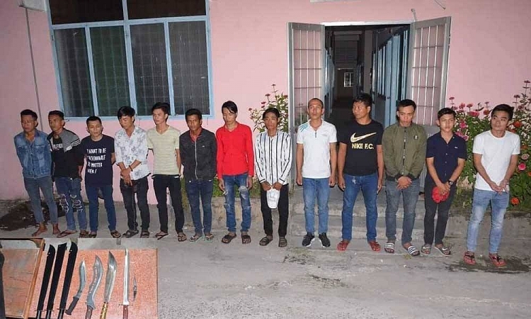 Khống chế bố vợ, bắt cóc con gái ruột khong che bo vo bat coc con gai ruot