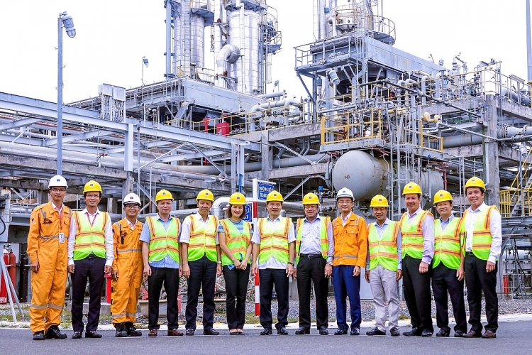 doan cong tac van phong trung uong dang den tham va lam viec tai pv gas