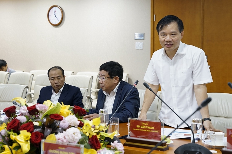 doan cong tac van phong trung uong dang den tham va lam viec tai pv gas