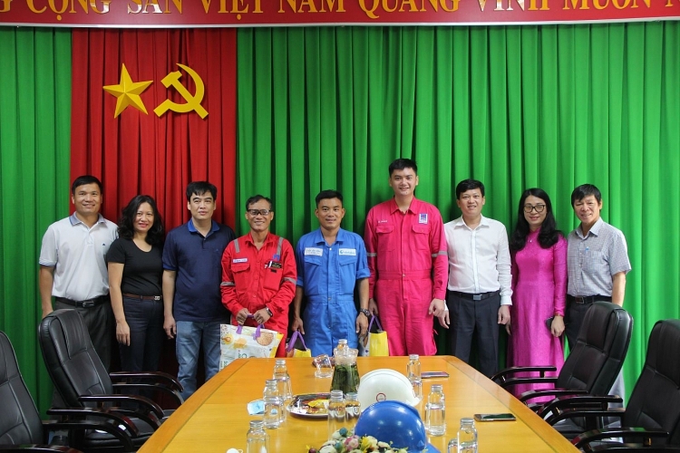 Công đoàn PV Drilling tổ chức thăm hỏi, động viên người lao động