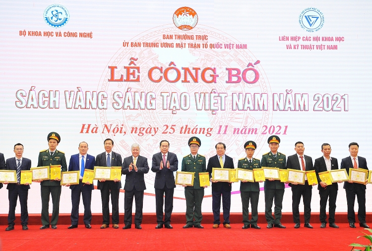 Công trình khoa học của BIENDONG POC ghi danh trong Sách vàng Sáng tạo Việt Nam năm 2021