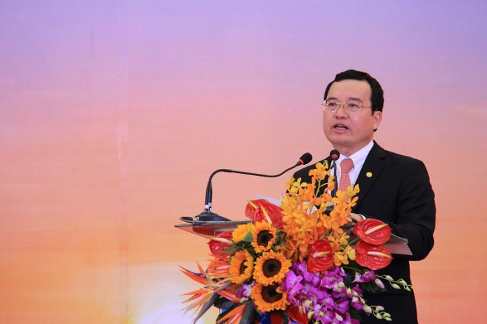 le ha thuy gian khoan tu nang tam dao 05