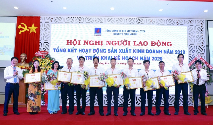 cong ty dich vu khi hoan thanh tot cac muc tieu nhiem vu trong tam