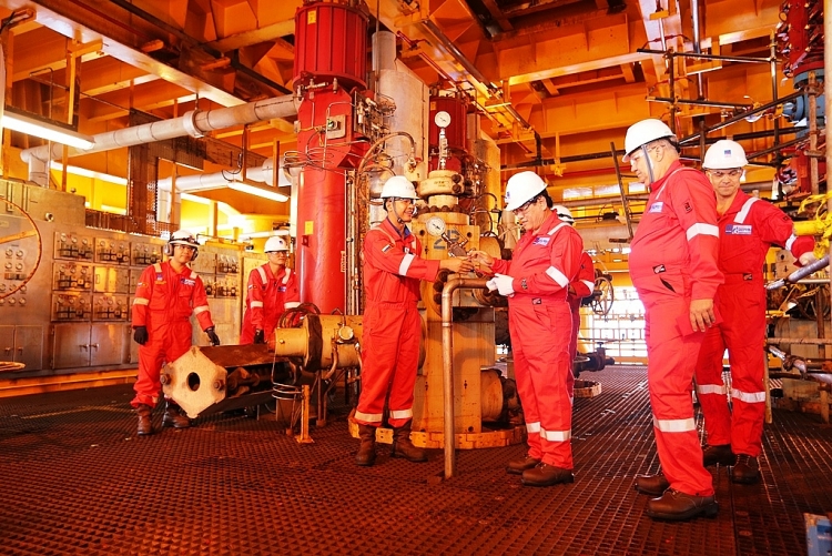 biendong poc dat moc san luong 20 trieu thung condensate