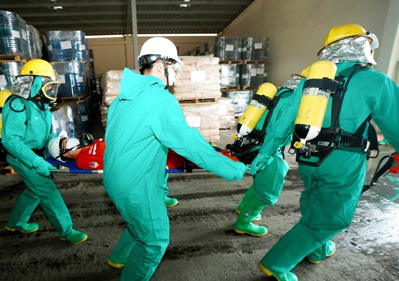 Diễn tập ứng phó sự cố cháy tại Cụm kho Cảng Vietsovpetro Diễn tập ứng phó sự cố cháy tại Cụm kho Cảng Vietsovpetro