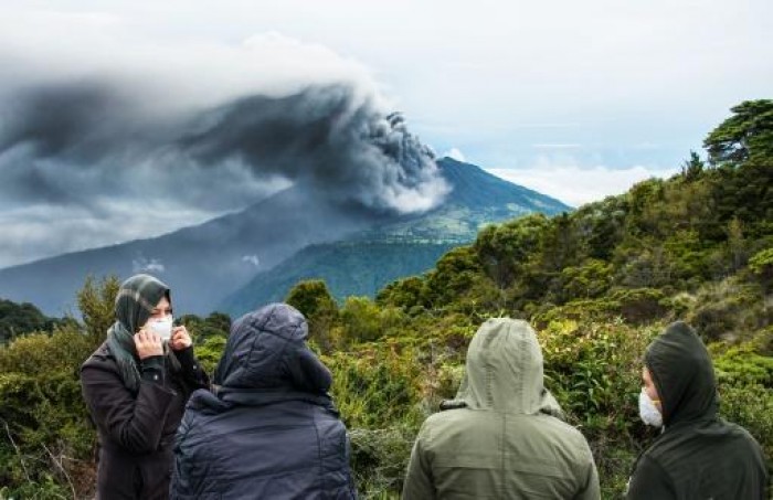costa rica truong hoc dong cua vi nui lua phun trao