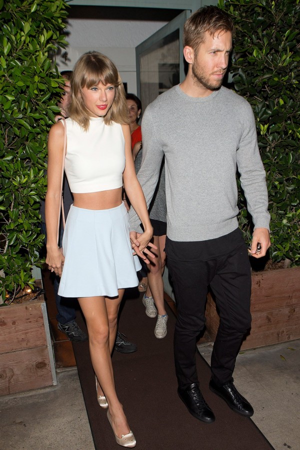 Taylor Swift được trả 10 triệu đô để chụp hình đồ lót cùng bạn trai