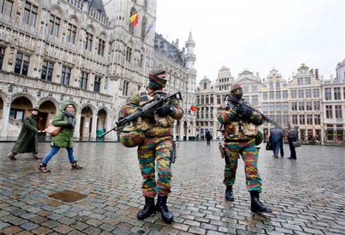 lai danh bom o brussels