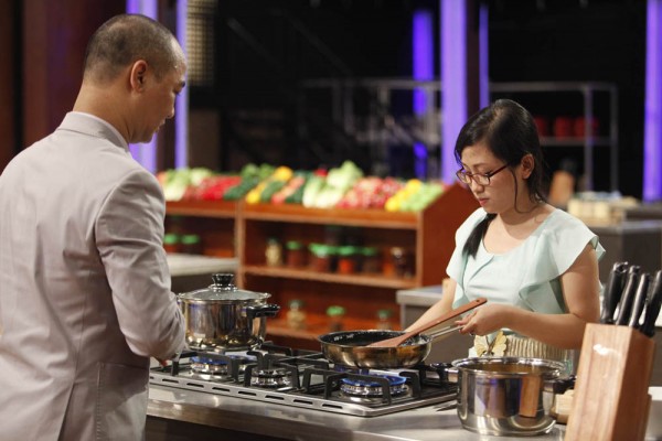 vua dau bep 2015 hoang khai va christine ha bat dong 2