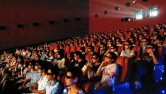 dao dien truong nghe muu duoc vinh danh tai hoi nghi dien anh my trung