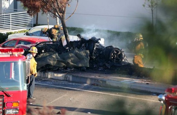Porsche từ chối trách nhiệm về tai nạn của Paul Walker porsche tu choi trach nhiem ve tai nan cua paul walker