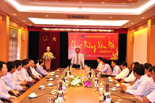 Kéo thả ảnh vào nội dung biên tập