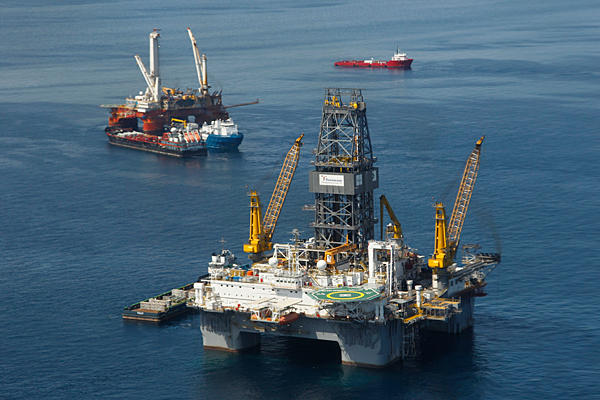 thi truong dau tho the gioi va viet nam