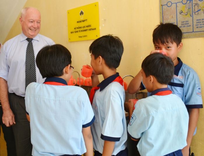 rosneft gop phan phat trien ben vung tai viet nam