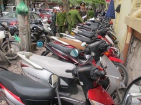 Bác bỏ kết luận thất thu hơn 20 tỉ đồng từ vỉa hè Hà Nội