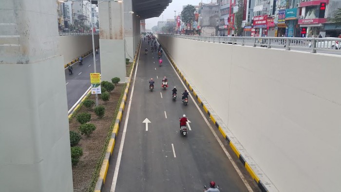 thong xe 2 ham chui trung hoa va thanh xuan