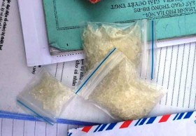 Giấu ma túy trong bao lì xì