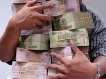 Làm giả giấy tờ, chiếm đoạt hơn 100 tỉ của ngân hàng