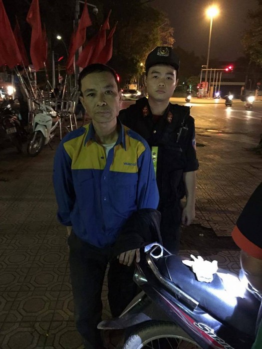 nhan vien san bay noi bai mang ma tuy