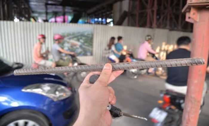 thanh sat roi trung nguoi di duong tai du an duong sat cat linh ha dong