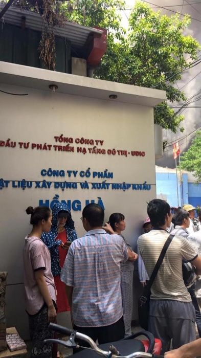 ha noi chay lon tai duong truong chinh