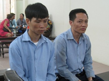 Giáo viên dạy lái xe "sản xuất" bằng rởm