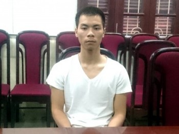 Thay đổi hình dạng, giọng nói nhằm... trốn truy nã