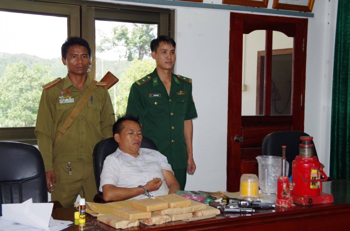 trang bi 2 sung ngan de van chuyen 10 banh heroin