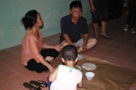 Vụ hỏa hoạn ở Hoàn Kiếm: Cuộc sống tạm bợ lại bắt đầu