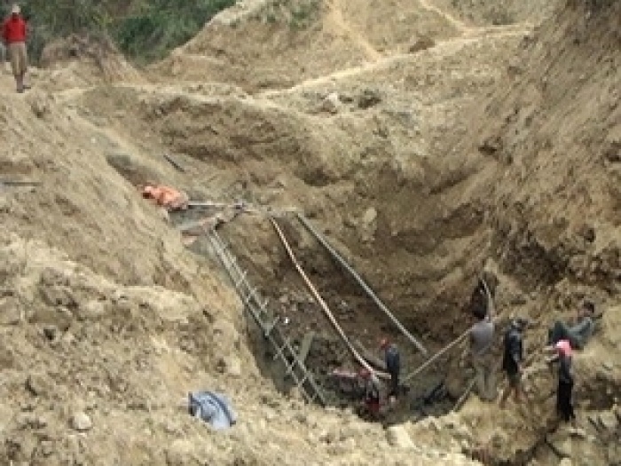 lao cai sat lo khai truong vang 6 nguoi thuong vong