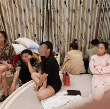 dot kich massage de vuong truy lac bac nhat ha noi ky 1