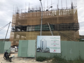 Công trình xây dang dở, công nhân khốn đốn vì bị nợ lương