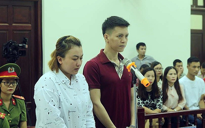 bo de va me ke hanh ha be trai 10 tuoi da man linh 138 thang tu