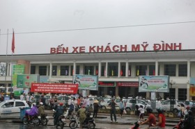 Bến xe hỗn loạn vì dòng người trở lại Thủ đô sau kỳ nghỉ Tết Độc lập