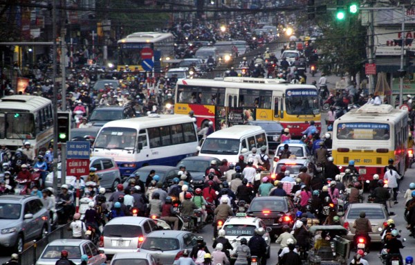 lanh dao so giao thong ha noi un tac vi nhieu nguoi mua oto cho oach