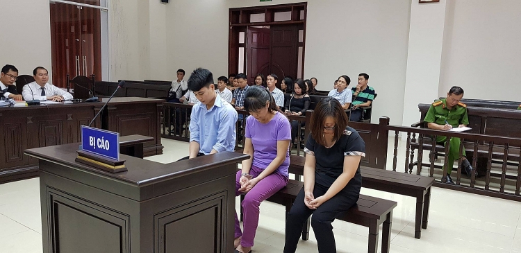y an 9 nam tu nu chu quan karaoke bi chay khien 13 nguoi chet