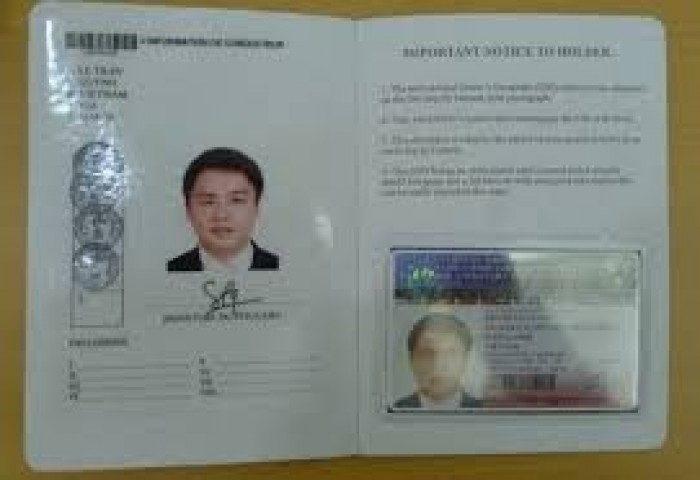 chot le phi cap giay phep lai xe quoc te la 135000 dong