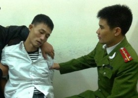 Hà Nội: Bố “ngáo đá” bắt cóc con trai hơn 1 tháng tuổi