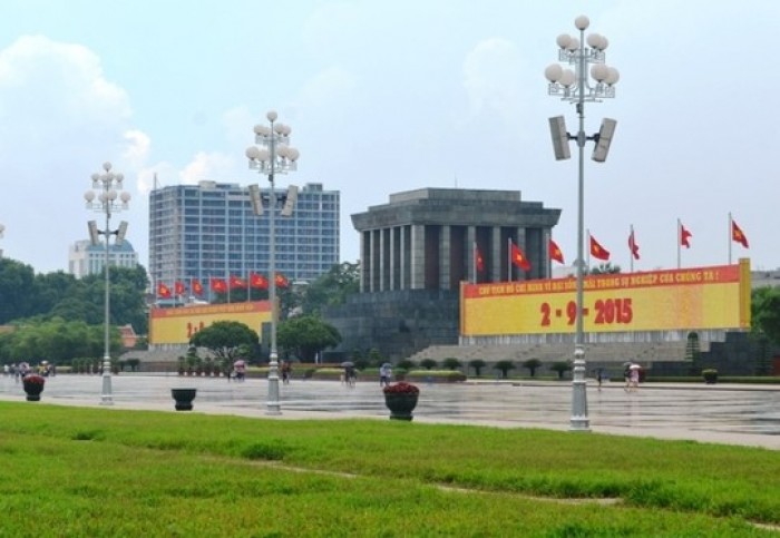 han chot trinh phuong an cat ngon toa nha 8b le truc