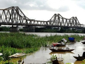 Mở nhà hàng, quán cà phê trên cầu Long Biên?