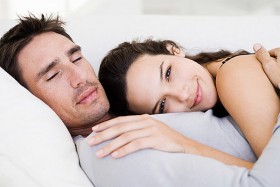 “Đầy đủ” “chuyện ấy” khiến chị em trẻ đẹp hơn