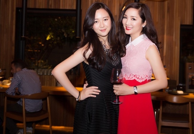 Ngắm nhan sắc cuốn hút của con gái hoa hậu Giáng My Ngắm nhan sắc cuốn hút của con gái hoa hậu Giáng My